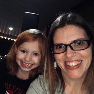 Meet your Posher, Stefanie